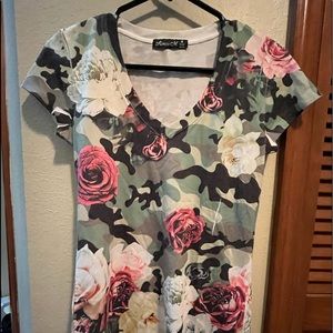 Camo flower T-shirt